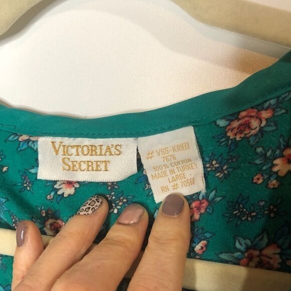 Victoria’s Secret Vintage Gold Label PJ Top Floral - Picture 3 of 6
